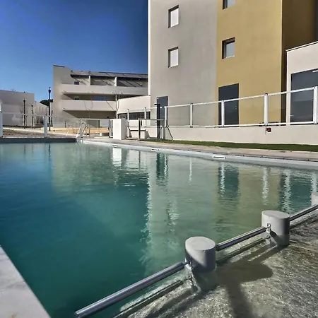 Studio Dans Une Avec Piscine * Sérignan